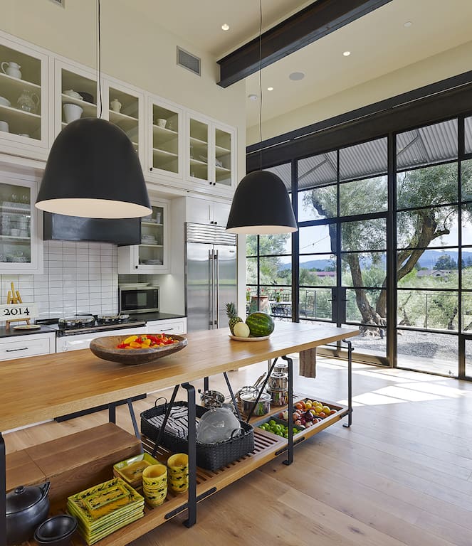 Guesthouse-Conn-Creek-kitchen-entry